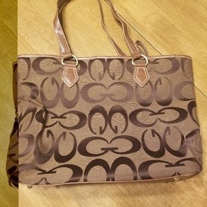 Guess tote bag